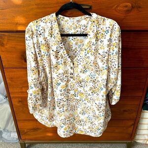 Maurice’s plus 2x floral blouse
